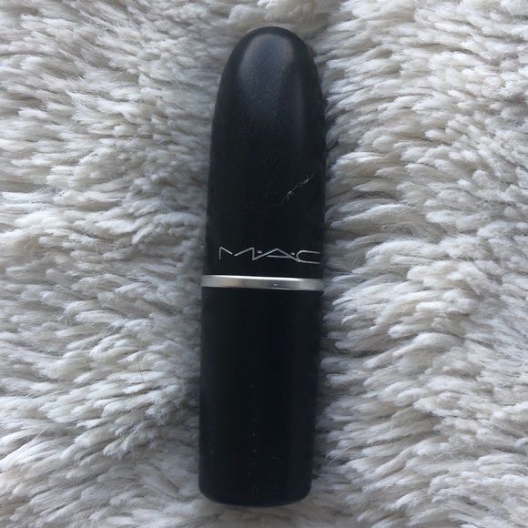 mac cosmetics yash lipstick
